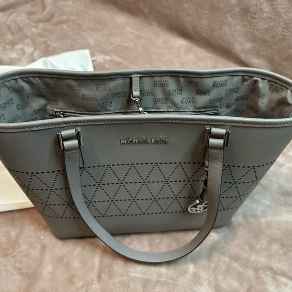 Michael Kors purse NWOT - Picture 5 of 11